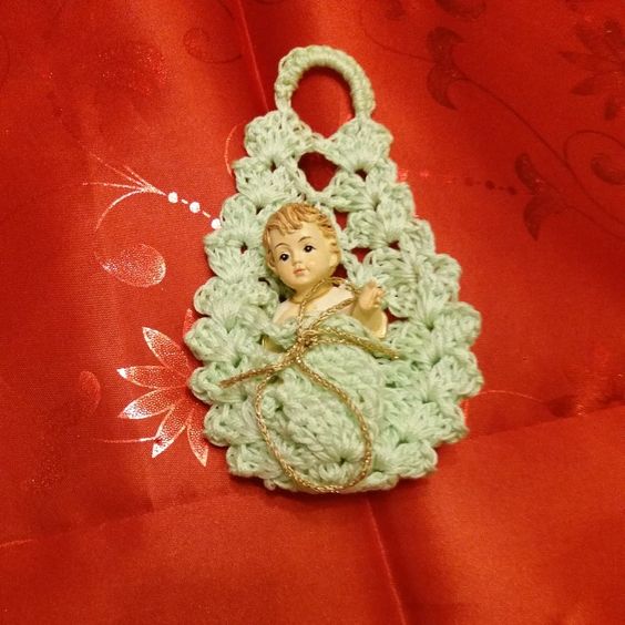 berceau au crochet pour bebe jesus 4