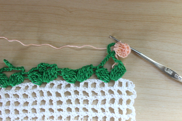 bordure de fleurs au crochet tutoriel 5