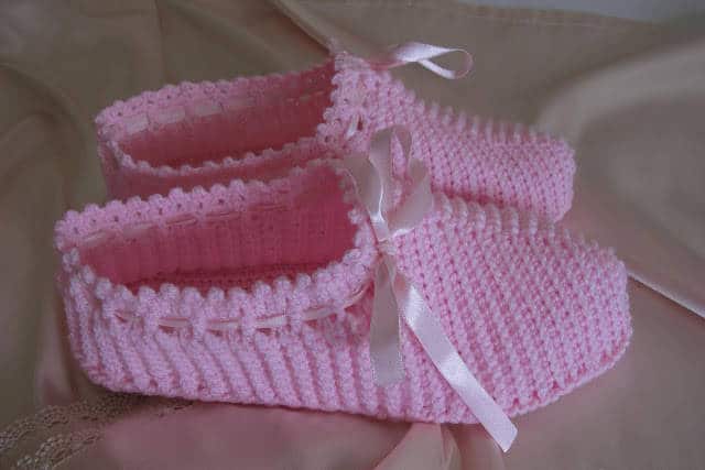 chaussons au crochet avec ruban 3