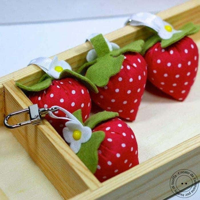 comment faire belles fraises en tissu etape par etape 4