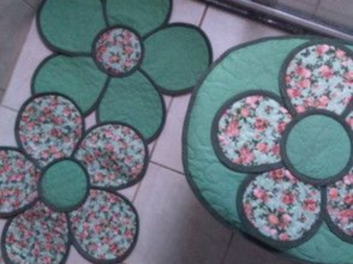 comment faire un ensemble de tapis de bain en forme de fleur 11