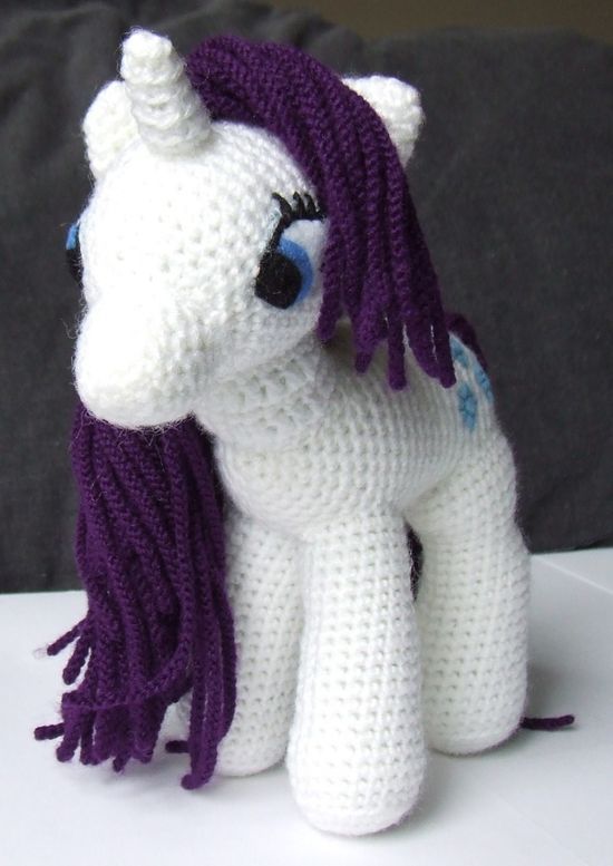 coussin licorn crochet 3