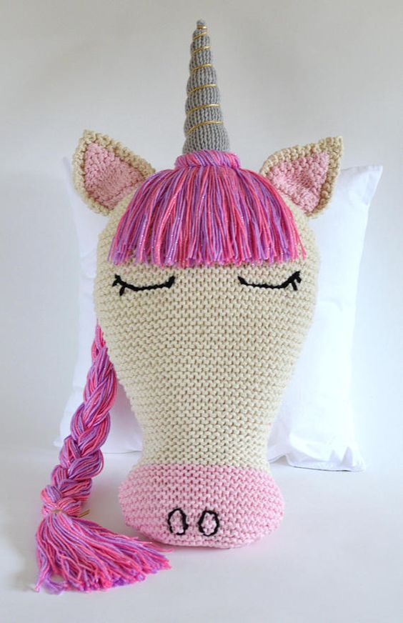 coussin licorn crochet 6