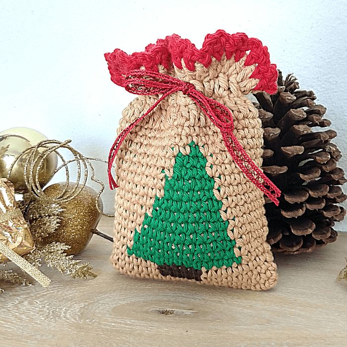 idees sac cadeau de noel au crochet 7