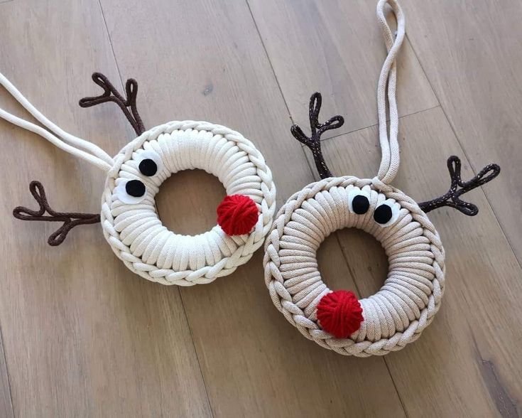 mini couronnes de noel en macrame 7