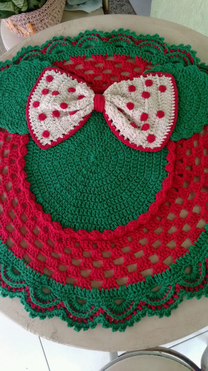 Tapis Au Crochet Vintage Caron 1981 – Motif Cloches De Noël – Projet Inachevé 20x27